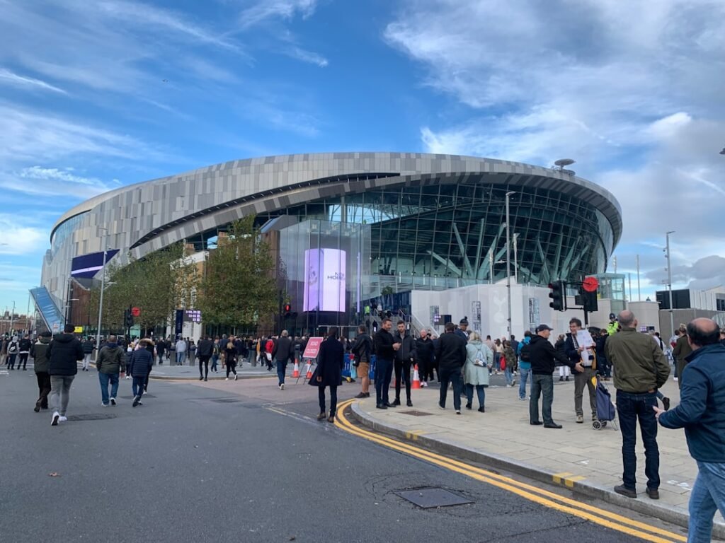 Tottenham sign Savinho from Man City for £75m