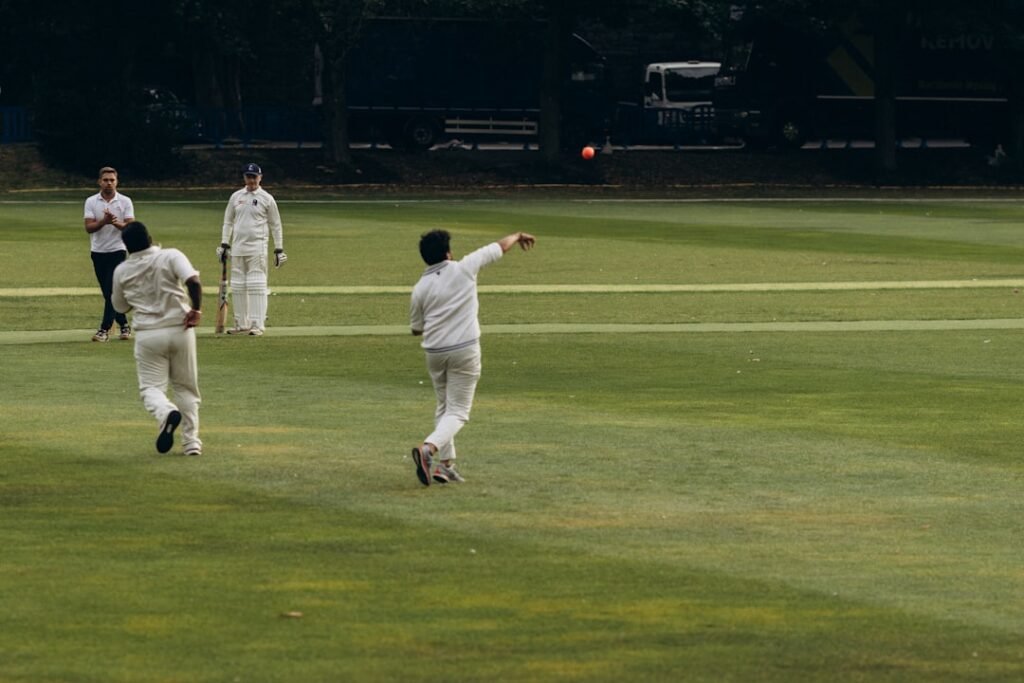 'What a catch!' - Cox dismissed by stunning take at slip