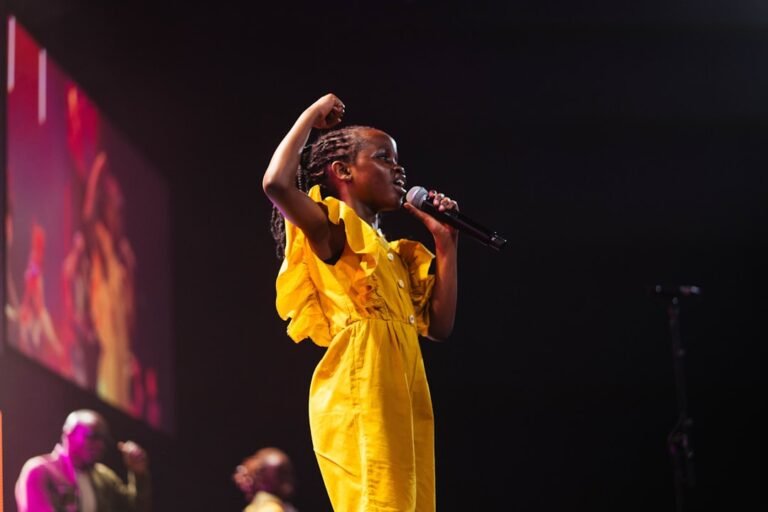 How This Sibling’s Night Out To The Olivia Dean Concert Nurtured My Soul