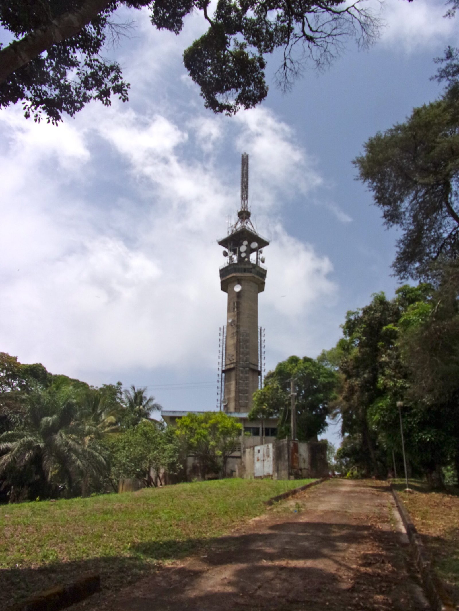 Radio tower on Mount Tonkoui in Côte d’Ivoire