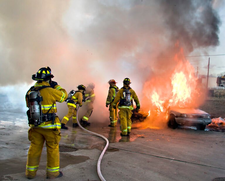 Over 80 firefighters contained massive Hagley Park Road blaze —JFB