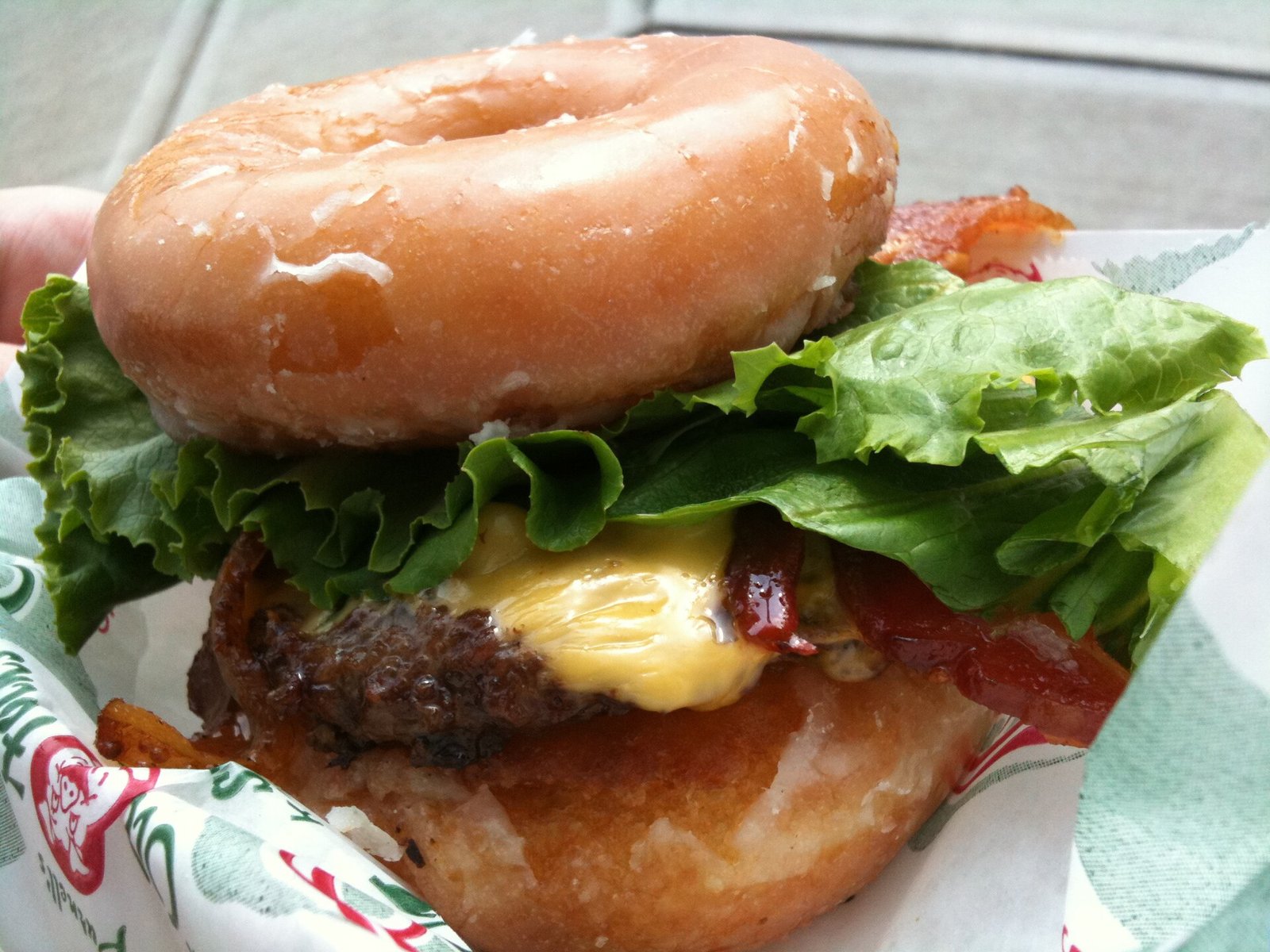 Donut burger