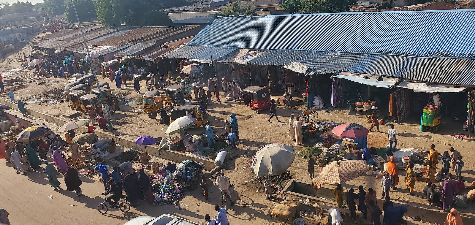 Monday market