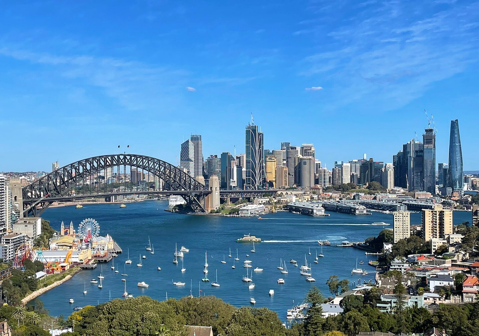 Skylines of Sydney CBD seen from North Sydney, August 2022, 04